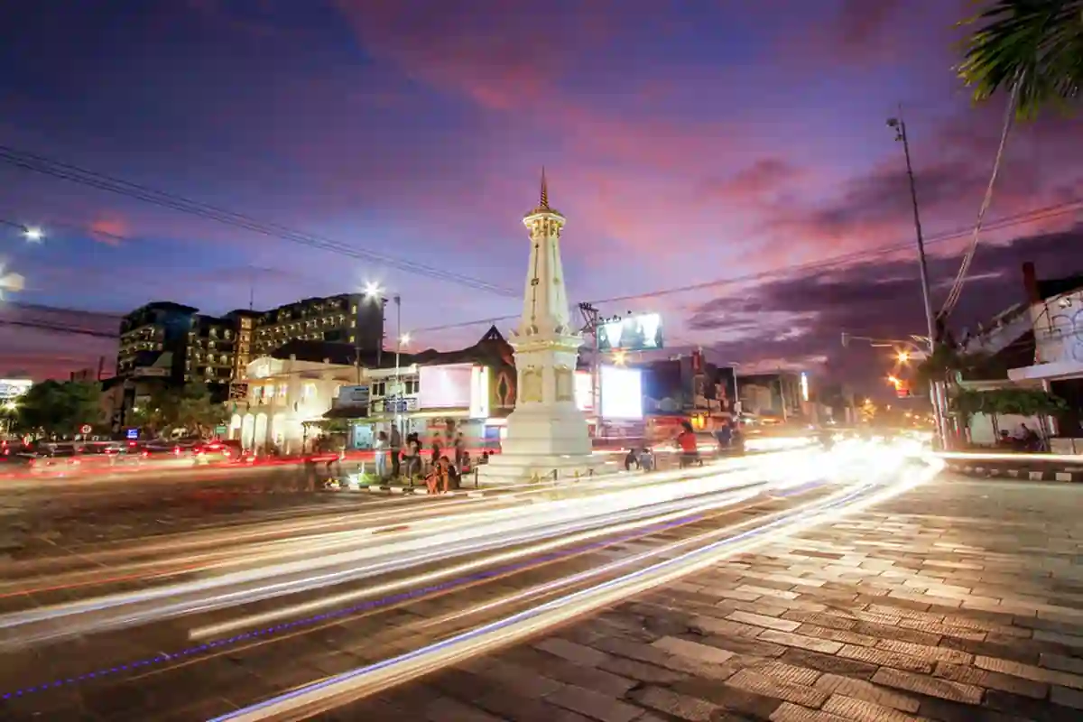 Realita UKT, Kos, dan Taktik Bertahan Hidup di Kota Rantau